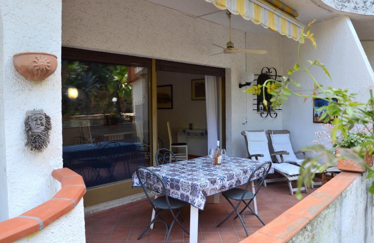 Sea Breeze Acitrezza Apartment อาชิ กัสเตลโล ภายนอก รูปภาพ
